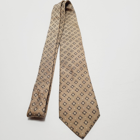 Jos. A. Bank Necktie Tan Geometric Pattern Silk Neck Tie Heritage Collec… - Picture 2 of 5